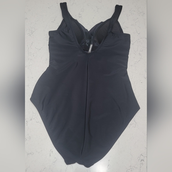 Lands' End SlenderSuit Wrap One Piece Swimsuit black size 8 - Picture 9 of 9